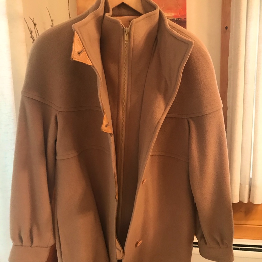 Vintage. Cashmere women’s coat. Henry White Dublin. Euro Size L.